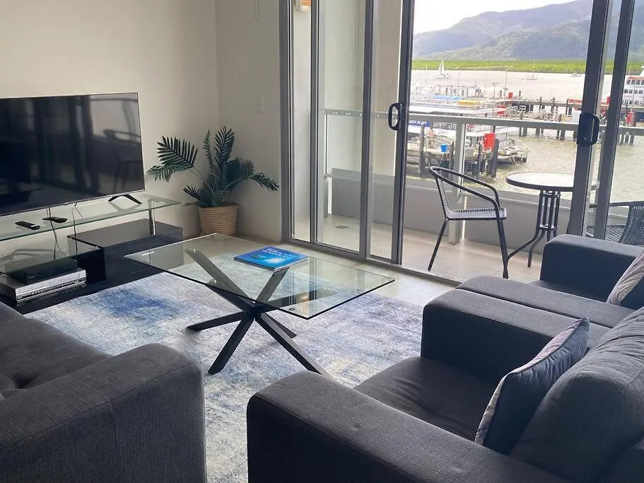 Absolute Waterfront Apartment Cairns Austrálie