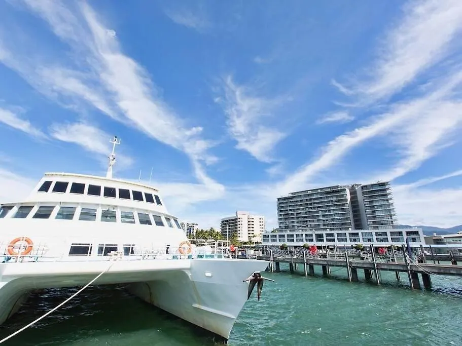 Absolute Waterfront Apartment Cairns