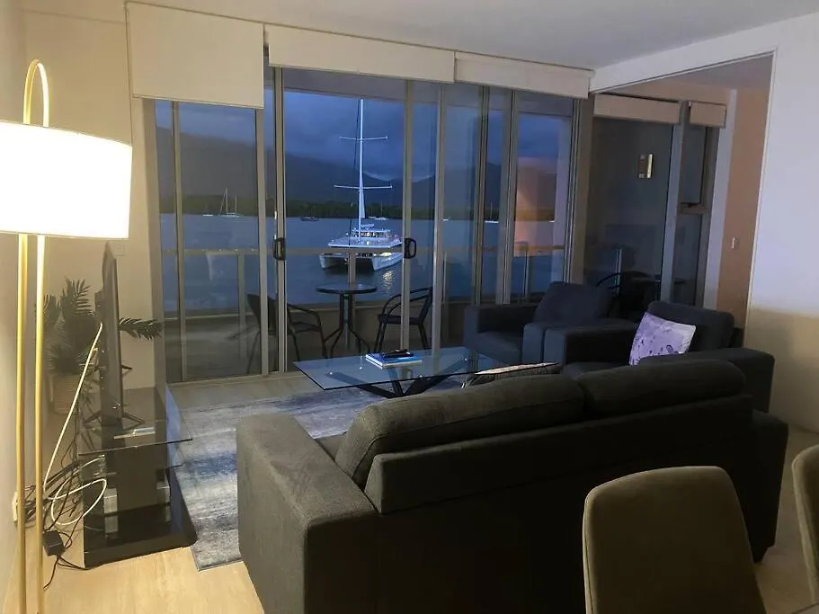 Absolute Waterfront Apartment Cairns Austrálie