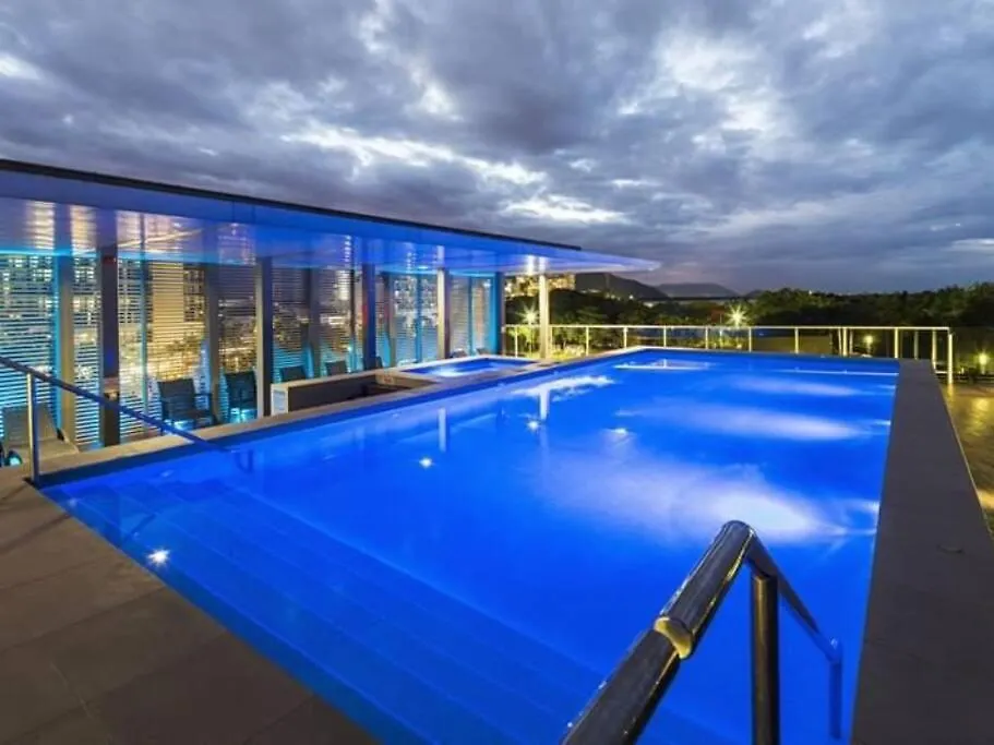 Absolute Waterfront Apartment Cairns
